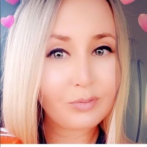 Meet your Posher, Dackeri